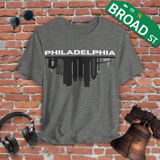 Philadelphia Flipped Skyline - Black Tee