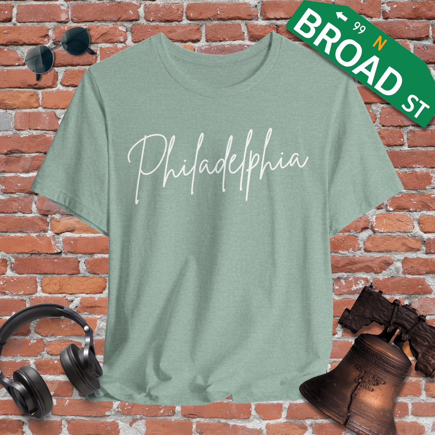 Philadelphia Script - White Heather Tee